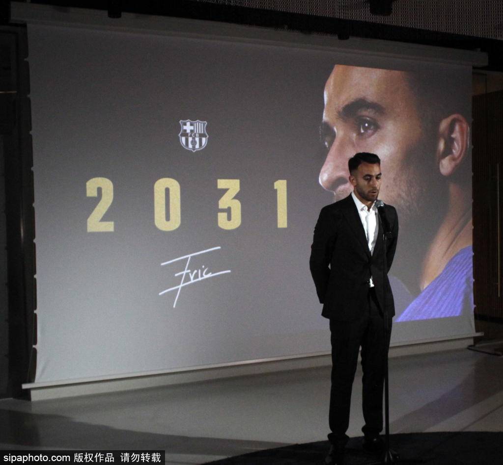 弗里克力挺拉菲尼亚：“没能入选 FIFA 十一人阵容真是个笑话”